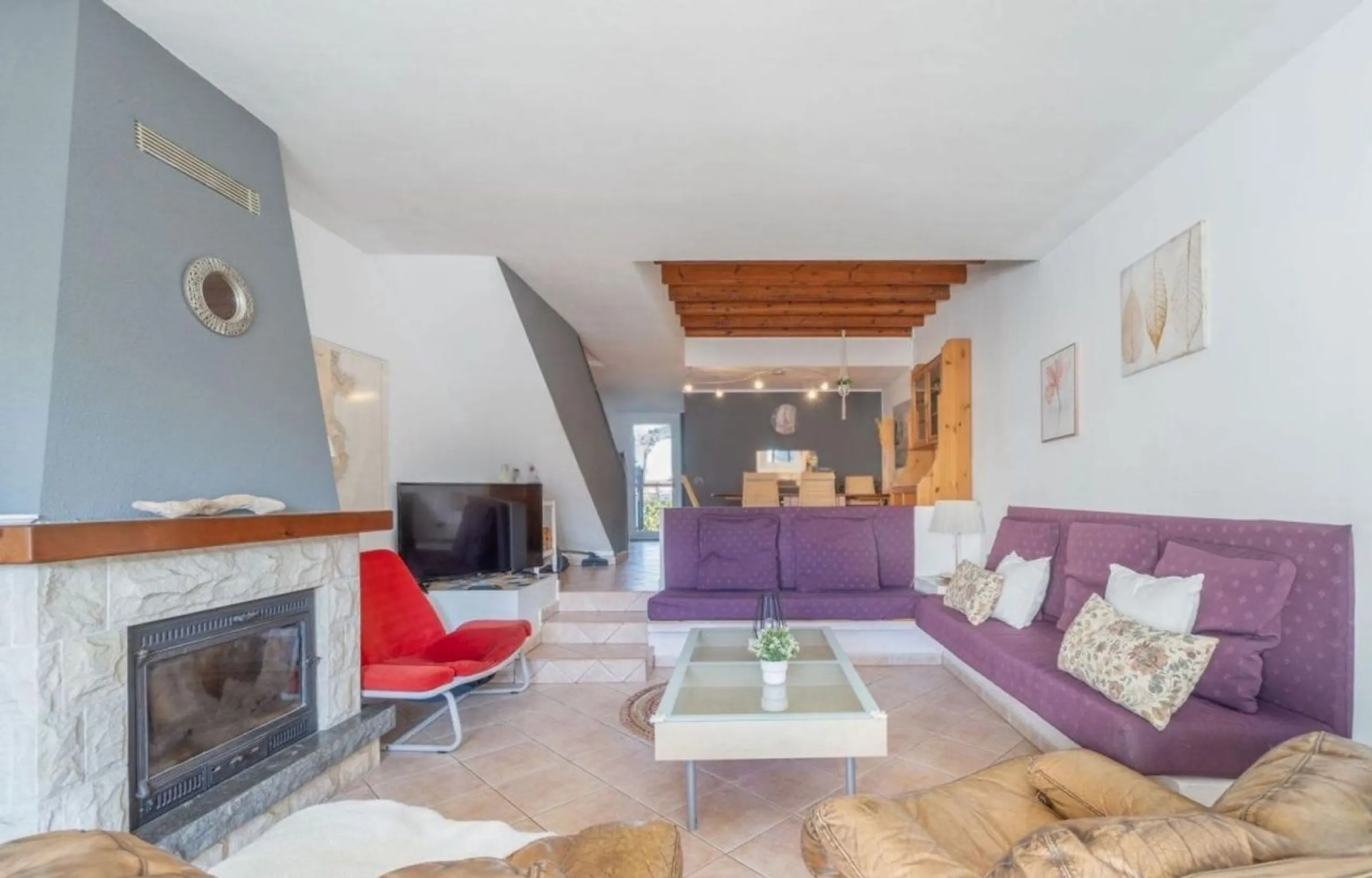 Exclusive Fisherman’s House with Private Mooring and 4 Bedrooms in Empuriabrava