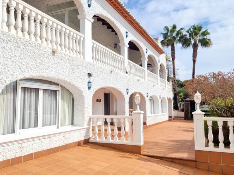 Luxury villa for a large family in Moraira