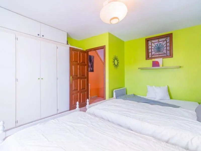 Exclusive Fisherman’s House with Private Mooring and 4 Bedrooms in Empuriabrava