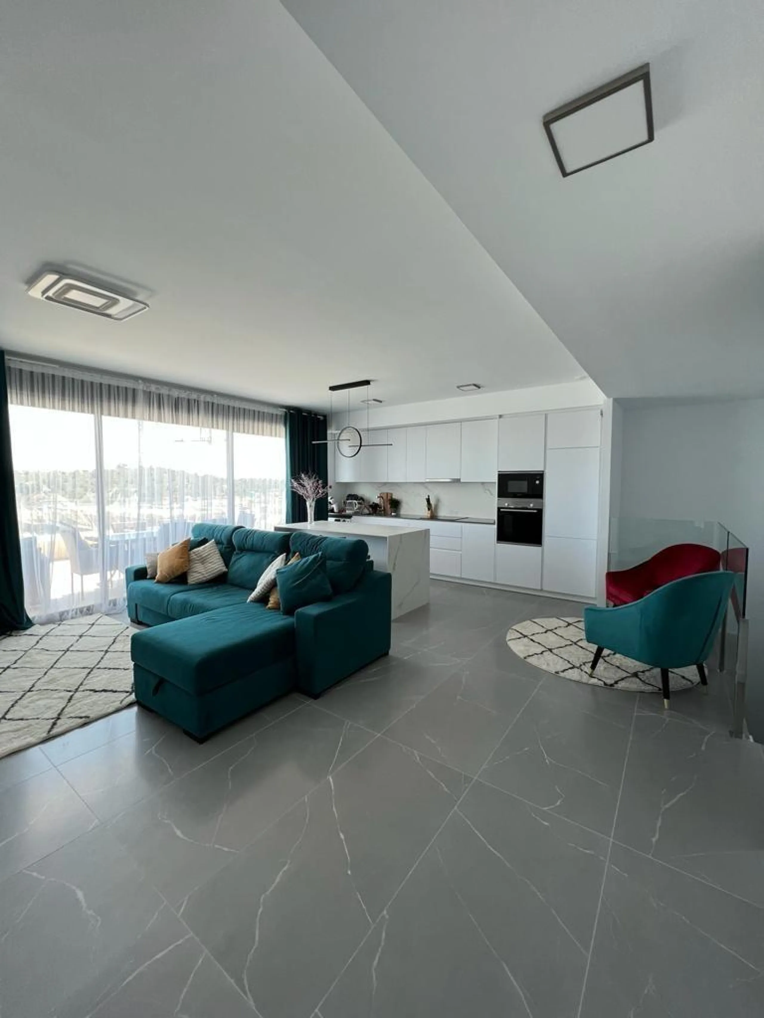 КВАРТИРА В АРЕНДУ НА ДЛИТЕЛЬНЫЙ СРОК В ЭЛИТНОЙ УРБАНИЗАЦИИ
