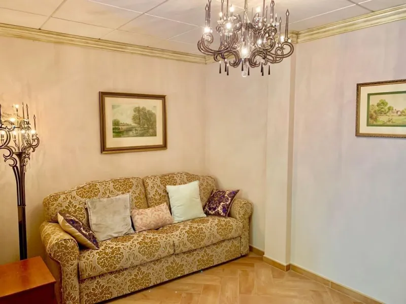 Mediterranean villa a few minutes drive from the beach