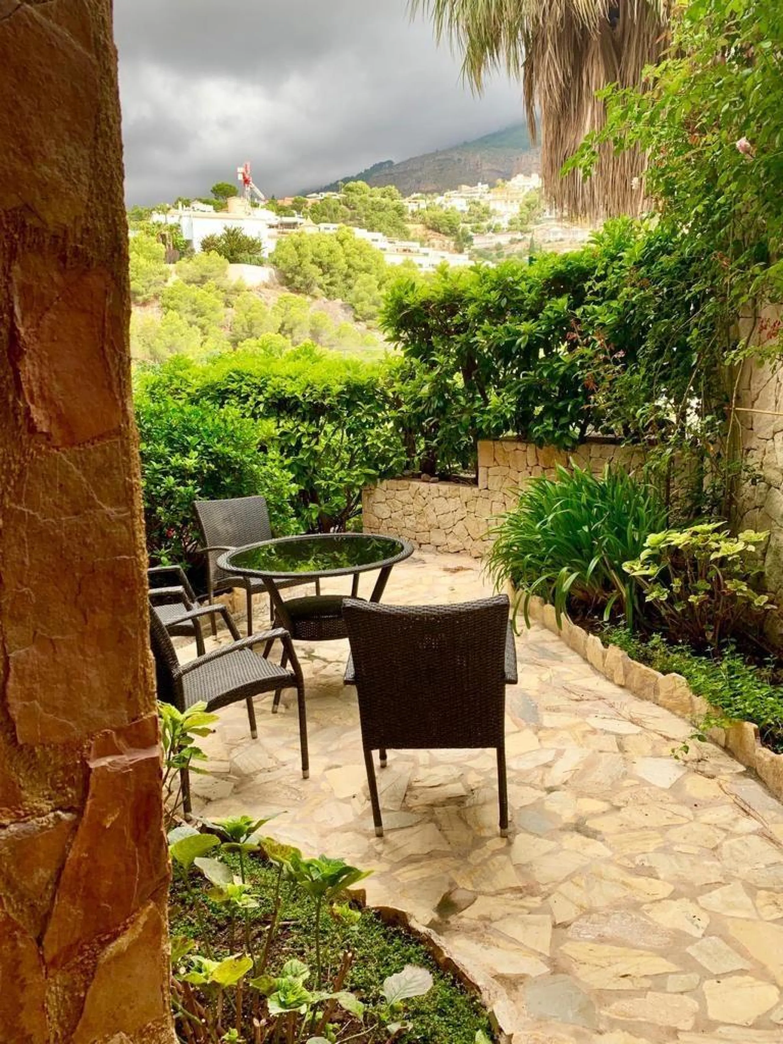 Mediterranean villa a few minutes drive from the beach