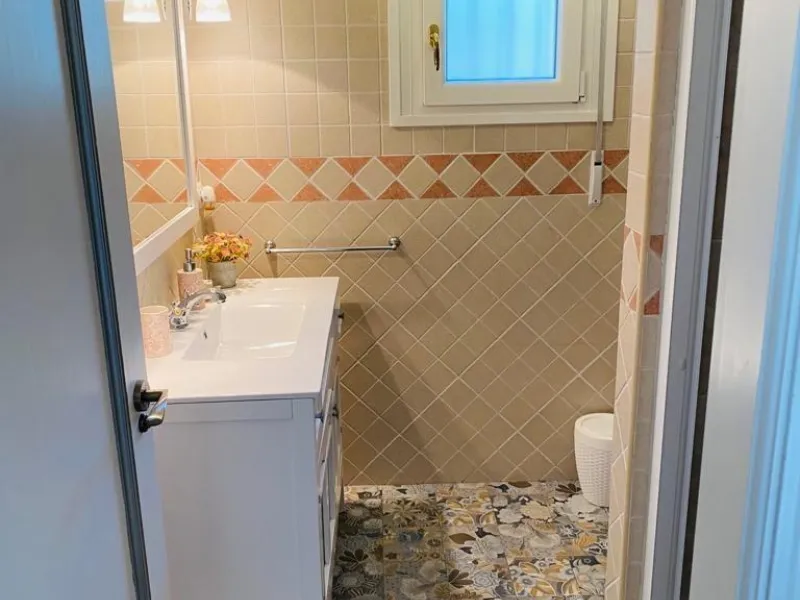 Mediterranean villa a few minutes drive from the beach