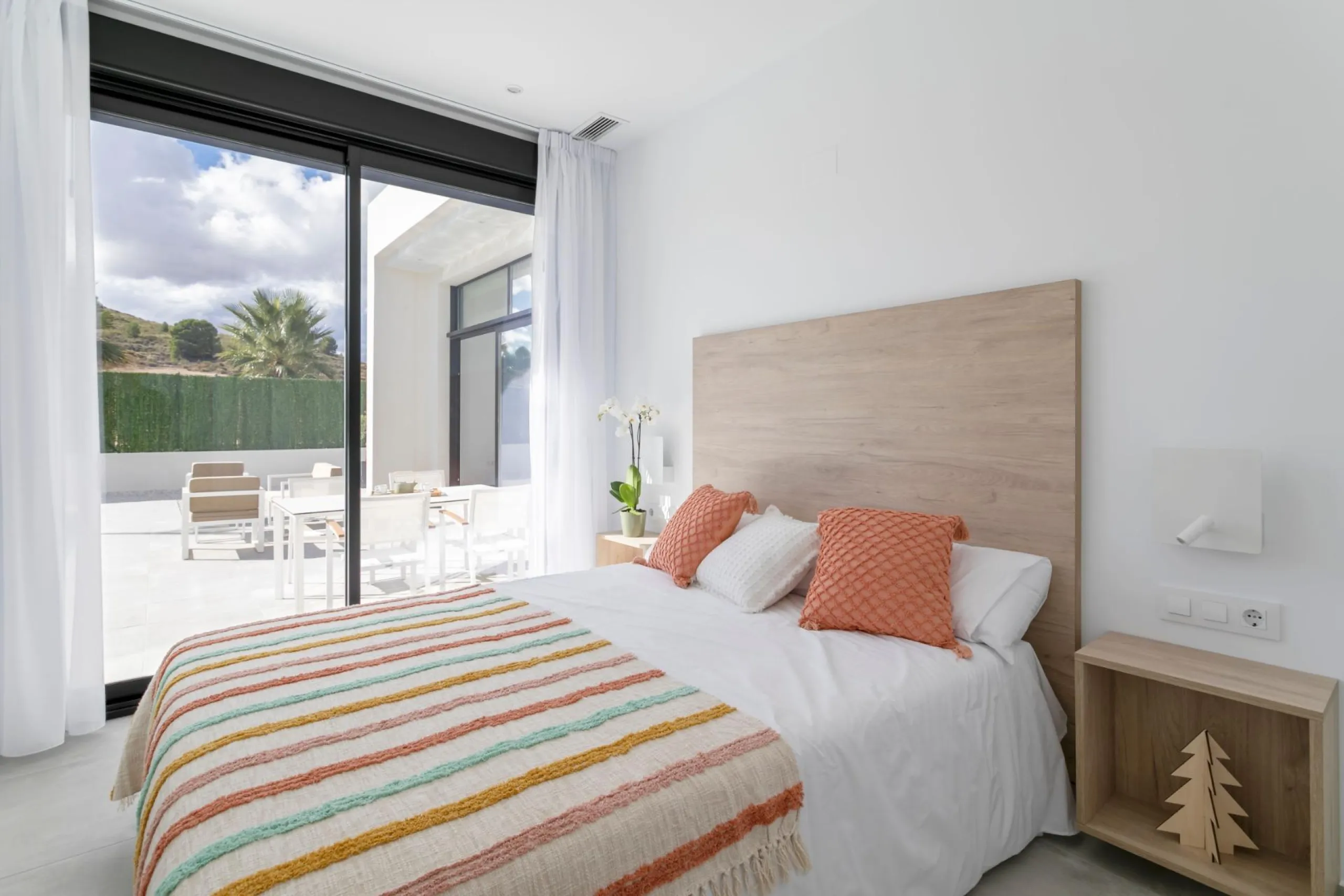 INDEPENDENT VILLAS WITH PRIVATE POOL IN CALASPARRA
