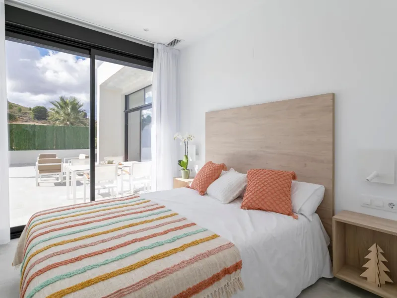 INDEPENDENT VILLAS WITH PRIVATE POOL IN CALASPARRA