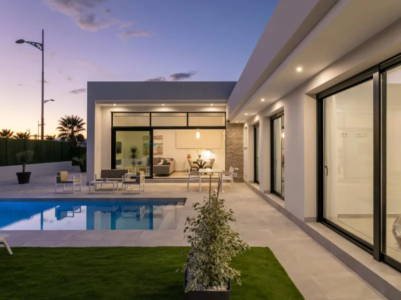 INDEPENDENT VILLAS WITH PRIVATE POOL IN CALASPARRA