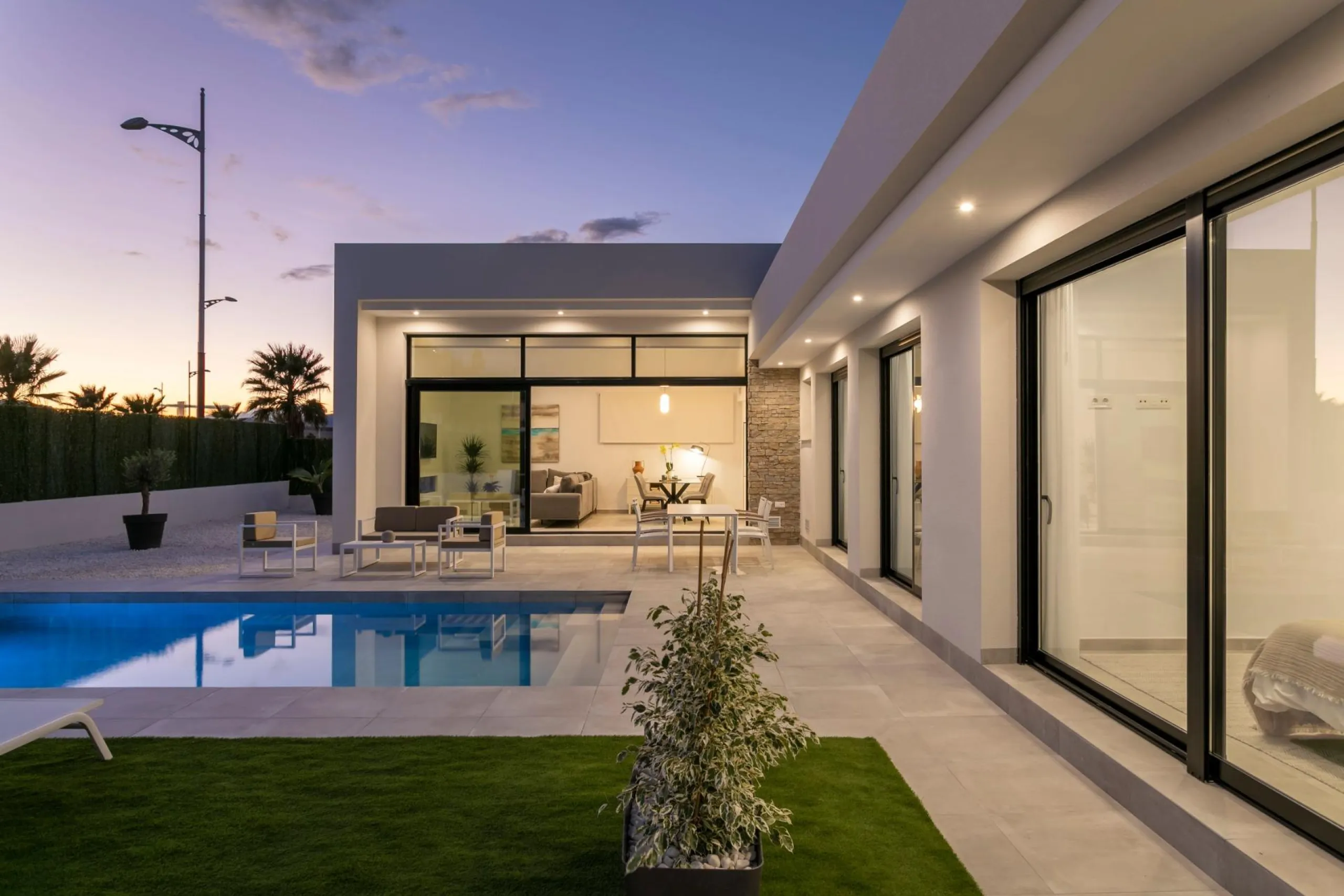 INDEPENDENT VILLAS WITH PRIVATE POOL IN CALASPARRA
