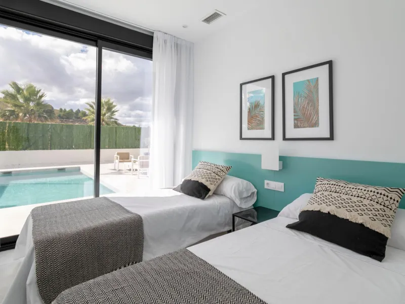 INDEPENDENT VILLAS WITH PRIVATE POOL IN CALASPARRA