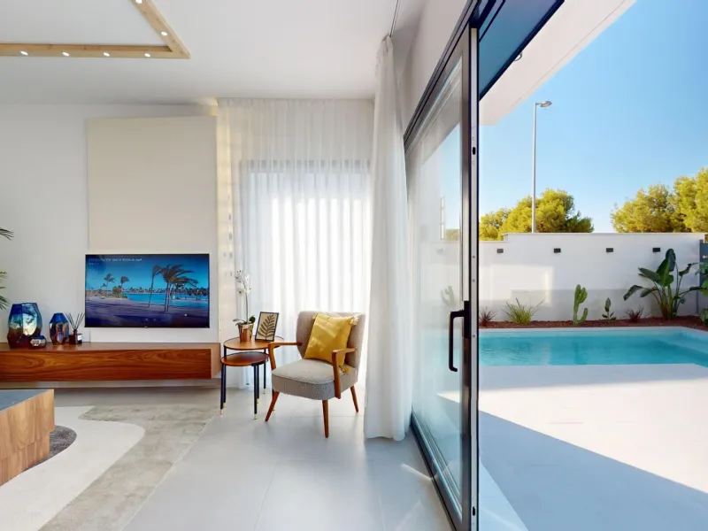 Detached modern villas placed in Roda Golf, Murcia