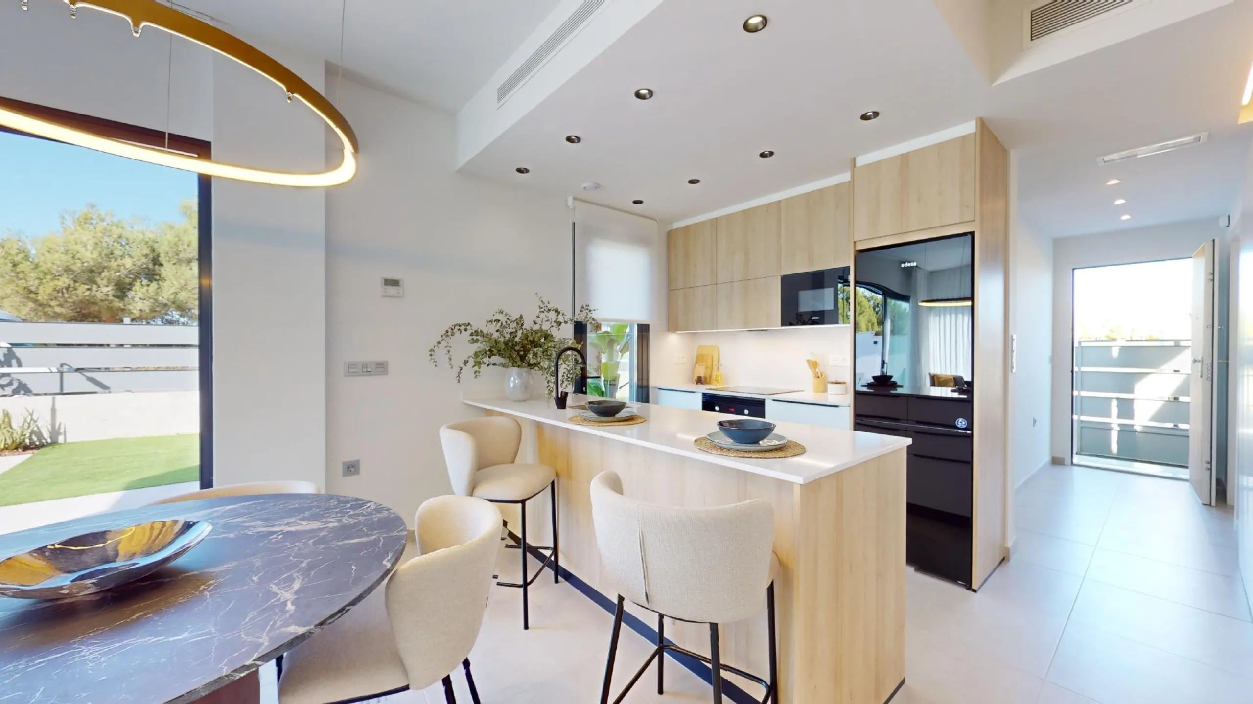 Detached modern villas placed in Roda Golf, Murcia