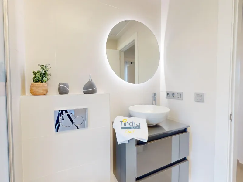 Detached modern villas placed in Roda Golf, Murcia