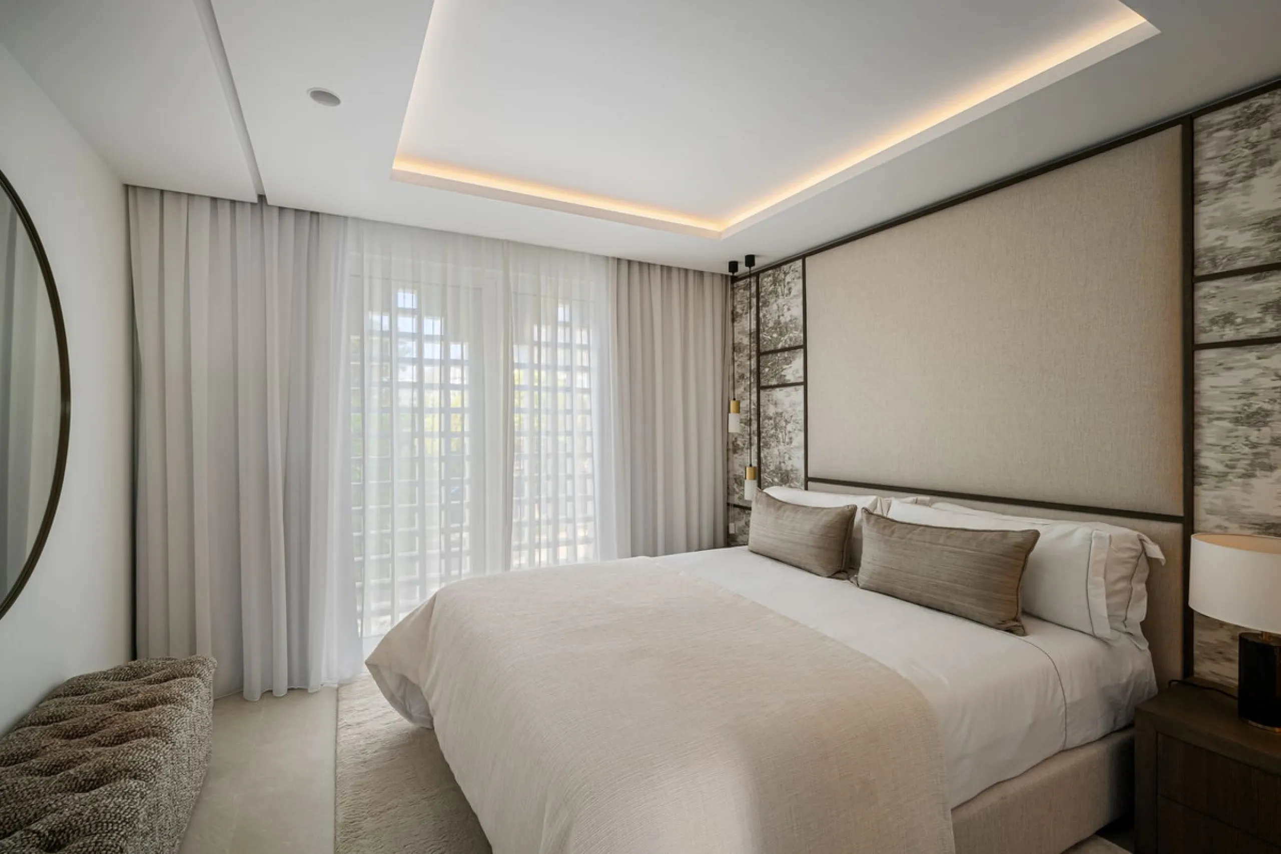 Einzigartiges, nach Süden ausgerichtetes Penthouse in erster Strandlinie – Alhambra del Mar