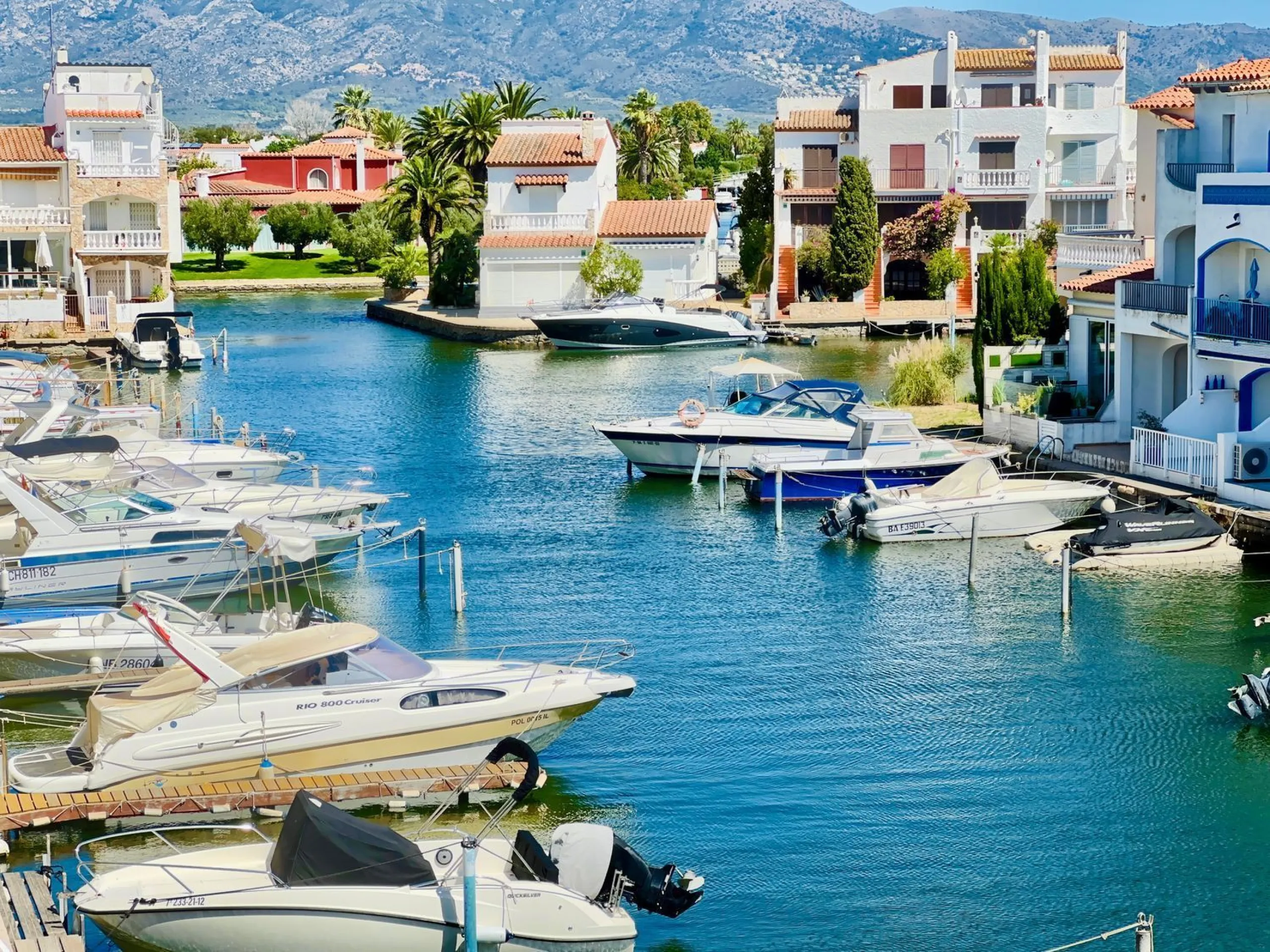 Waterfront Home with Private Mooring in Port Empúries – Exclusive Nautical Lifestyle Steps from the Beach