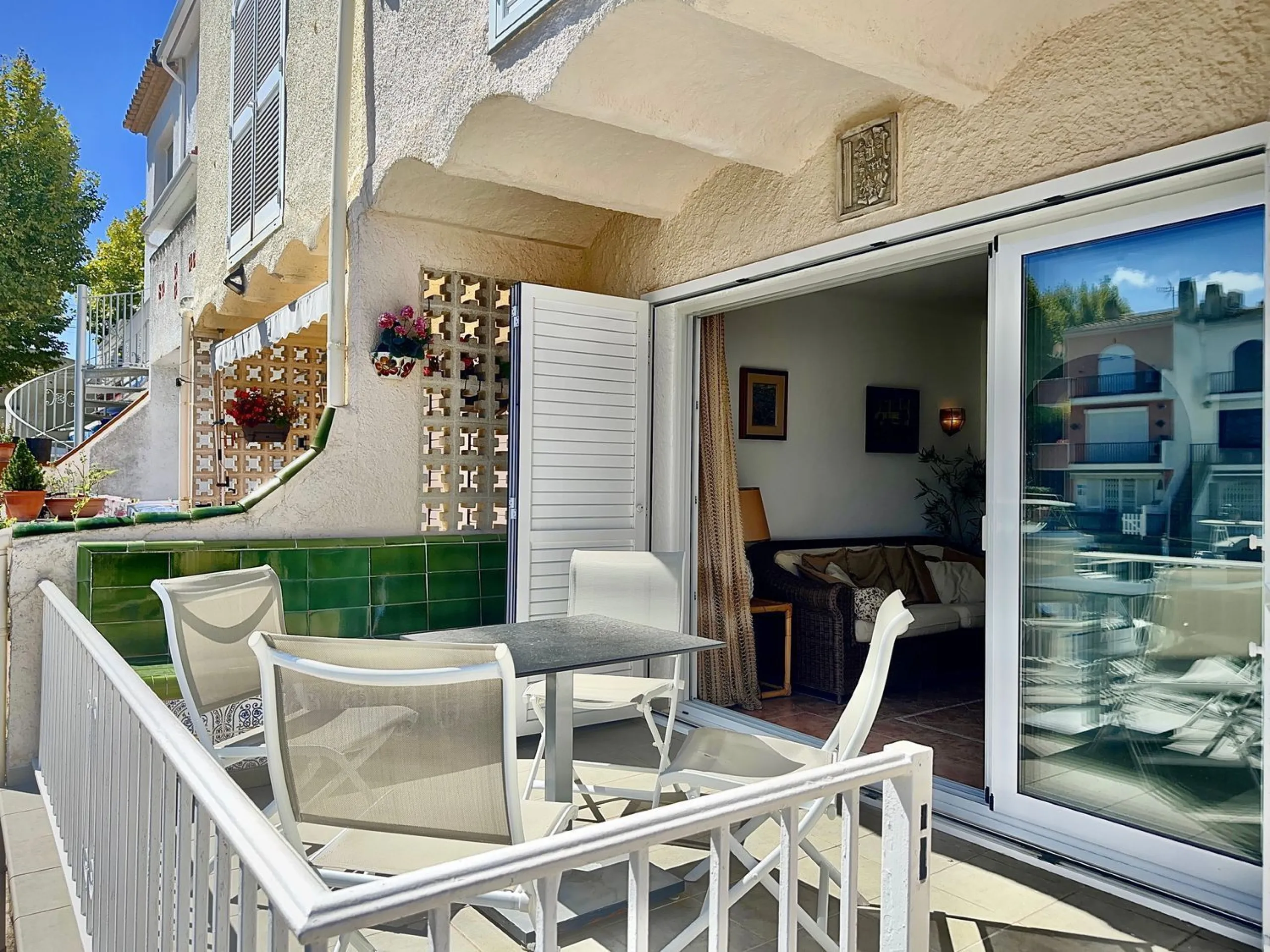 Waterfront Home with Private Mooring in Port Empúries – Exclusive Nautical Lifestyle Steps from the Beach