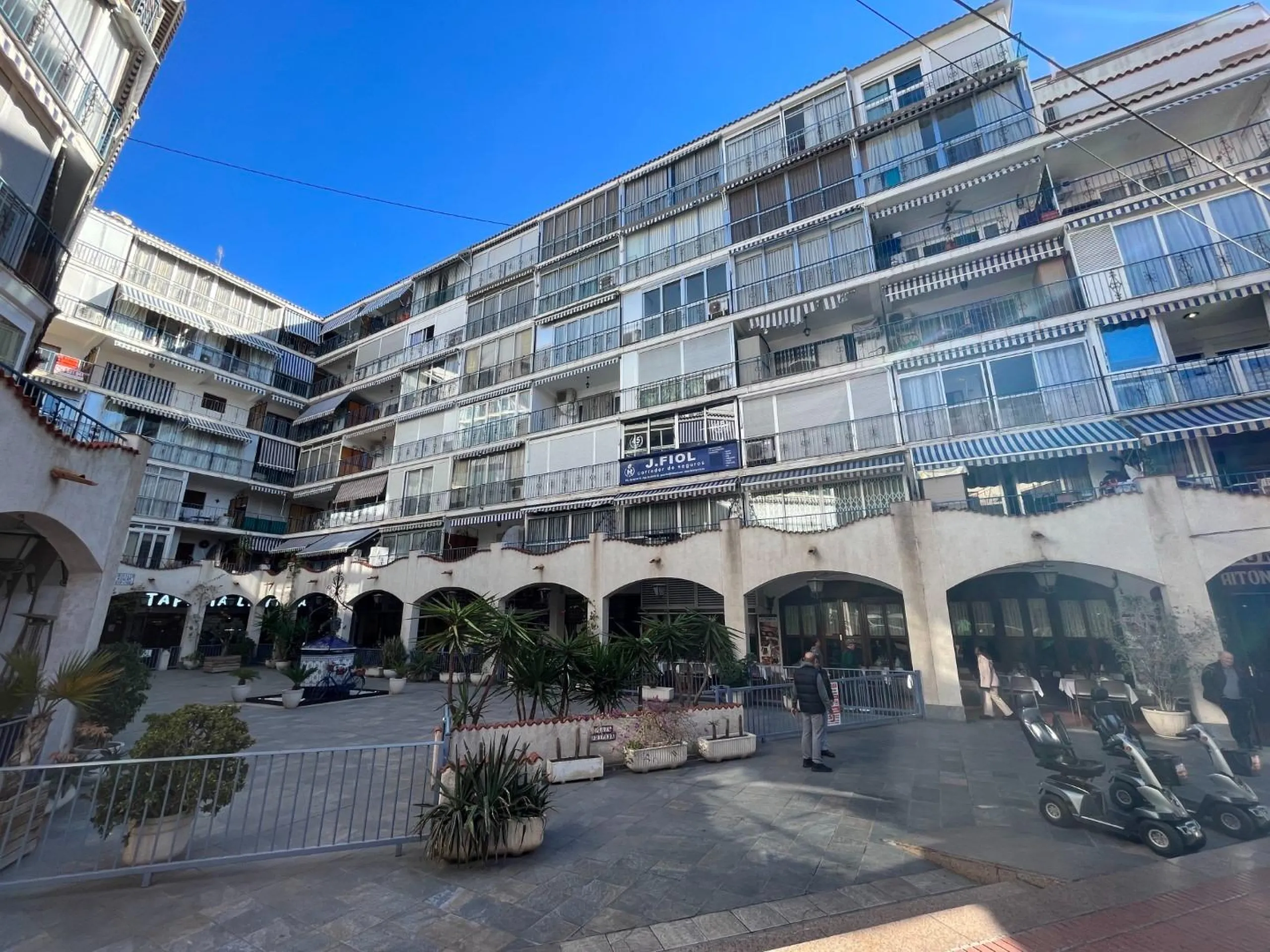 Renovated restaurant in the best area of Benidorm