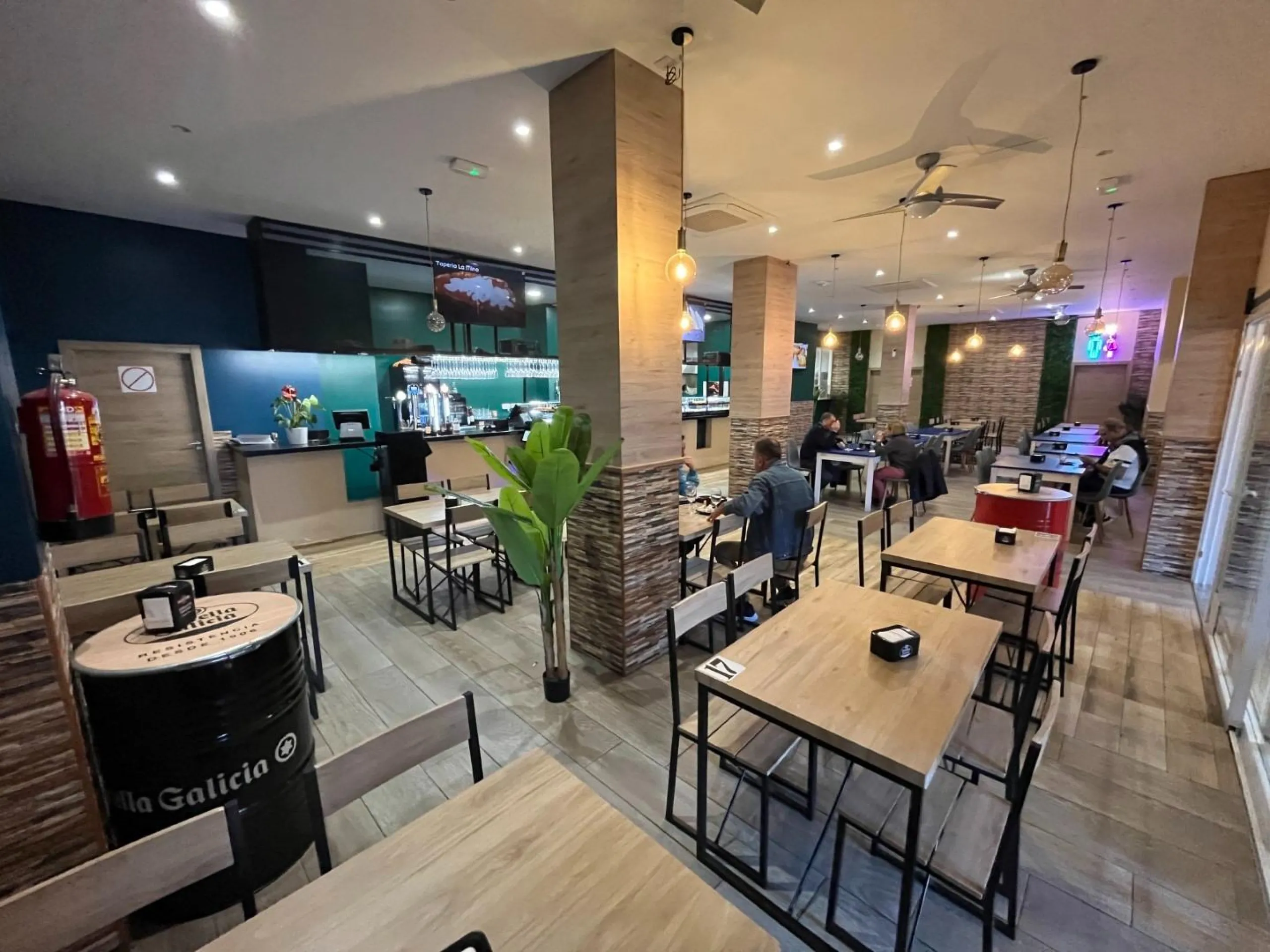 Renovated restaurant in the best area of Benidorm