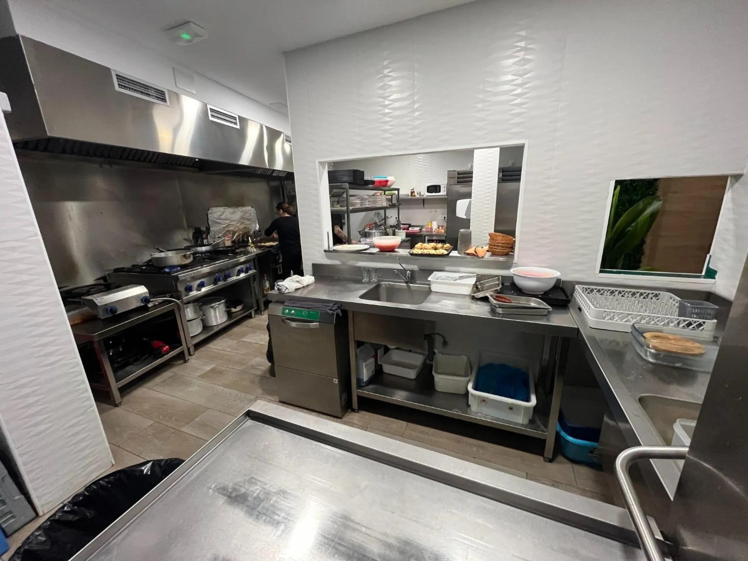 Renovated restaurant in the best area of Benidorm