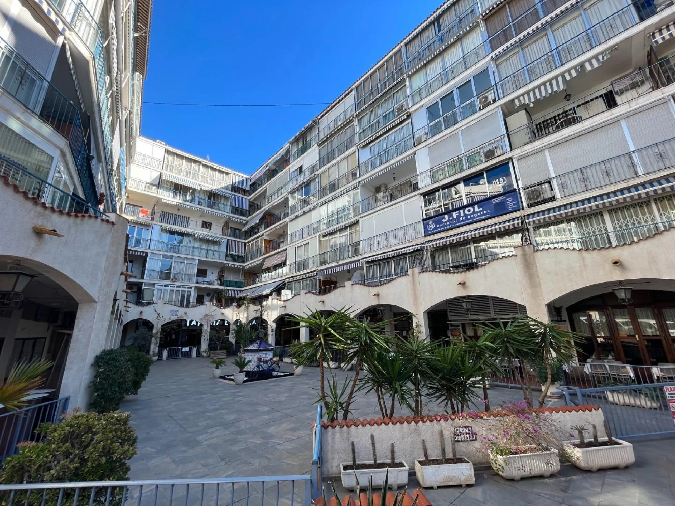 Renovated restaurant in the best area of Benidorm