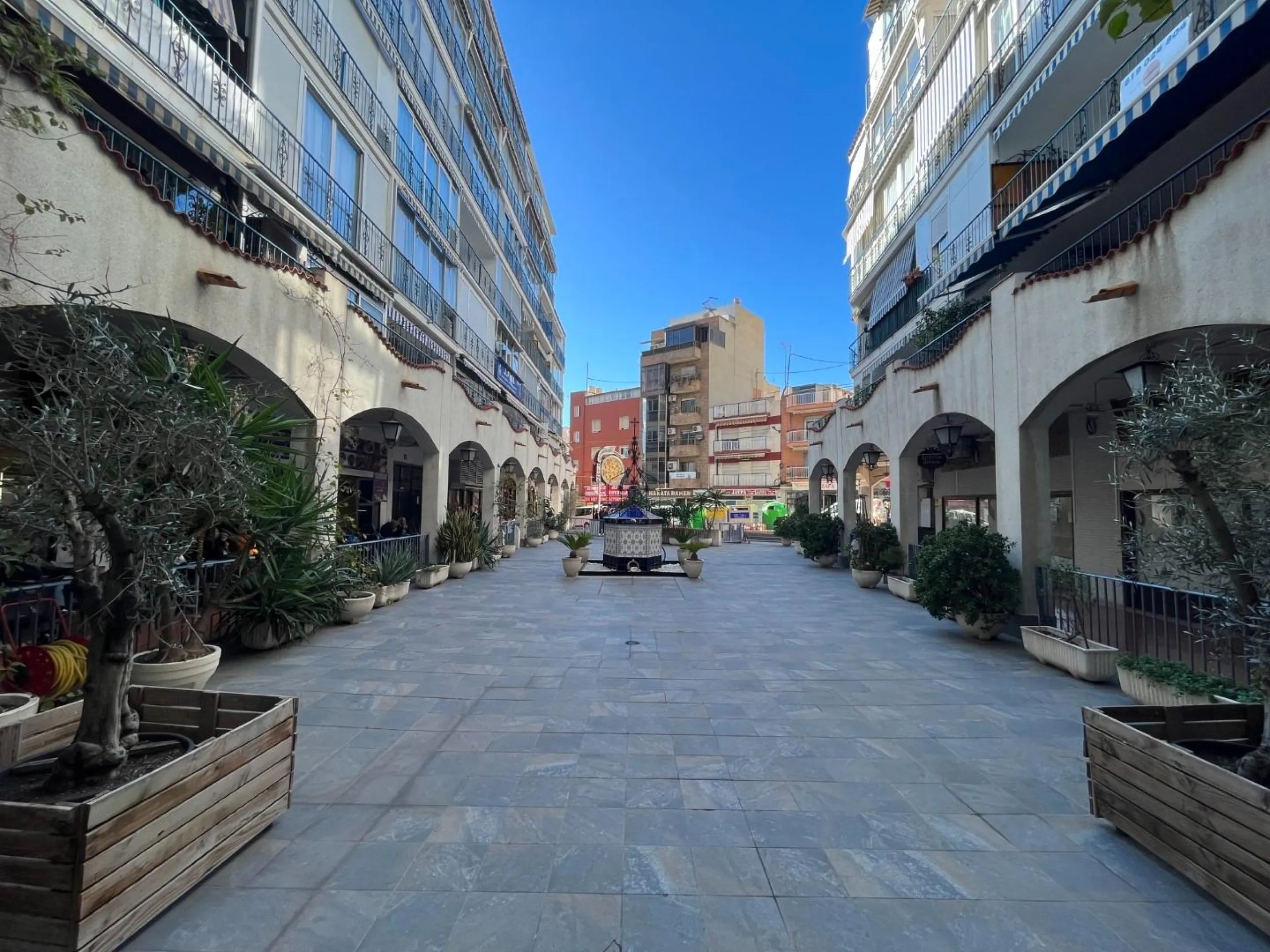 Renovated restaurant in the best area of Benidorm