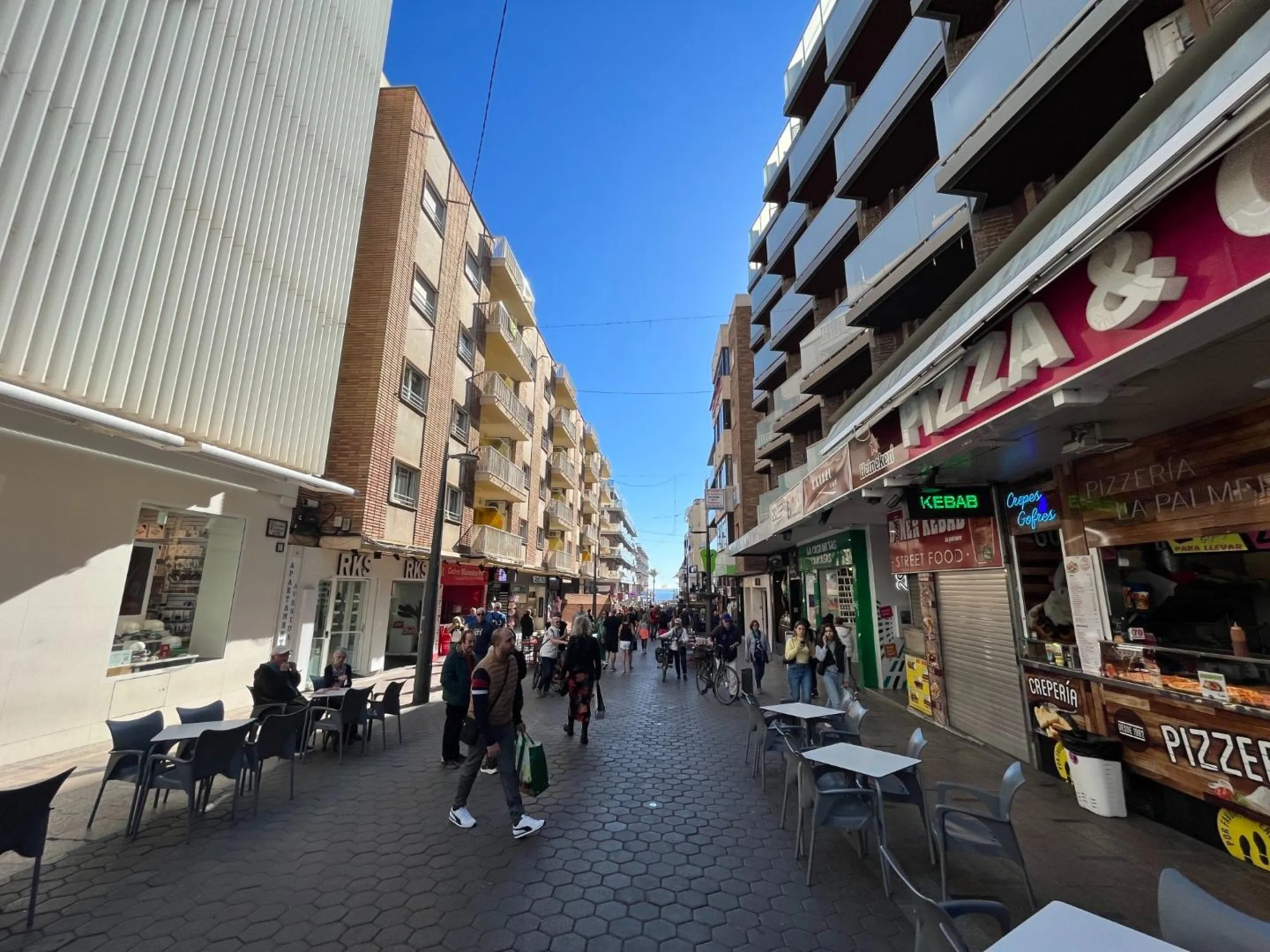 Renovated restaurant in the best area of Benidorm