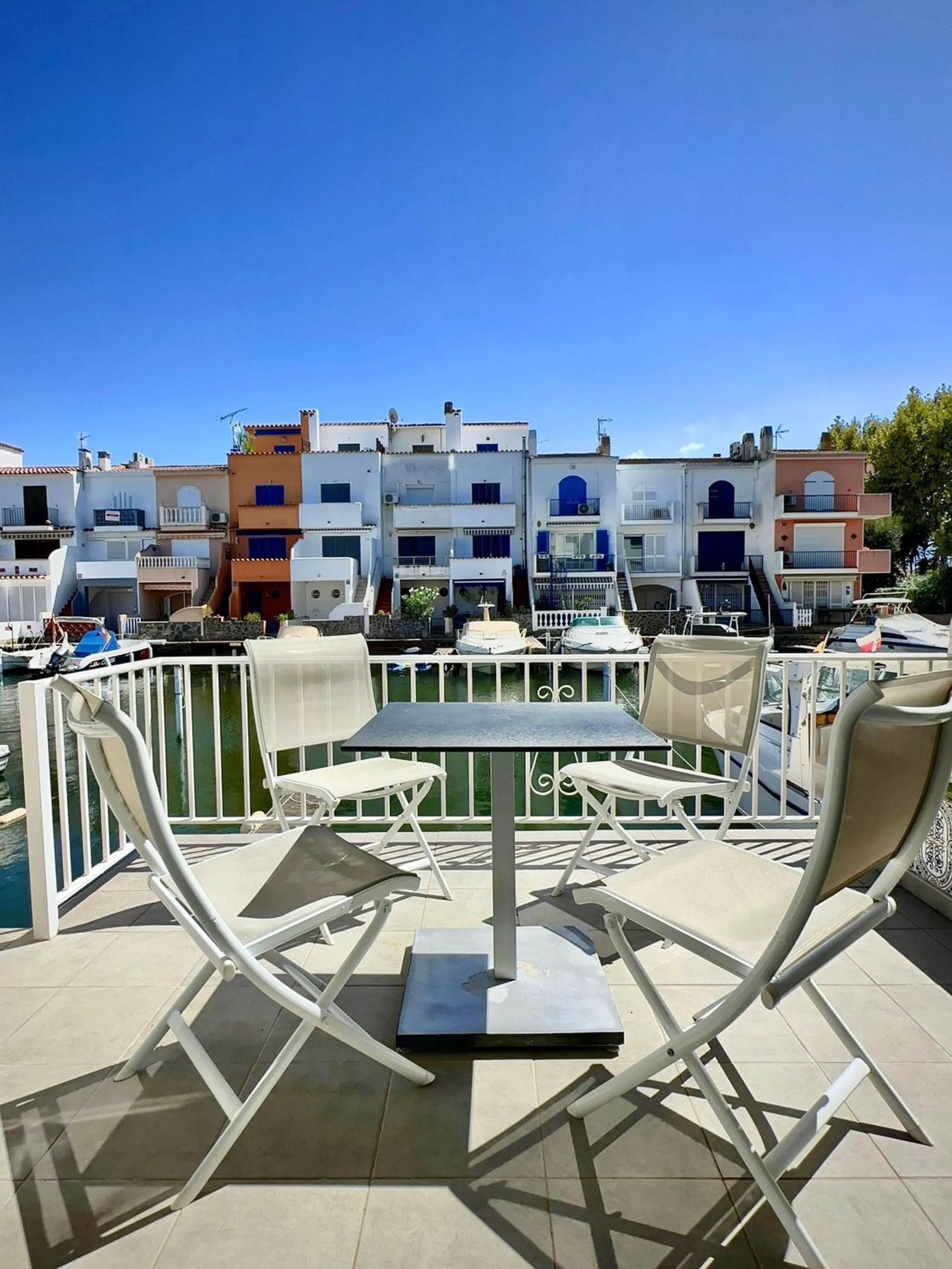 Waterfront Home with Private Mooring in Port Empúries – Exclusive Nautical Lifestyle Steps from the Beach