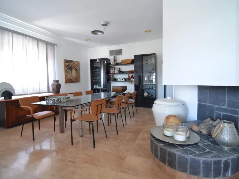 Spectacular renovated villa in urbanization Torreta Florida