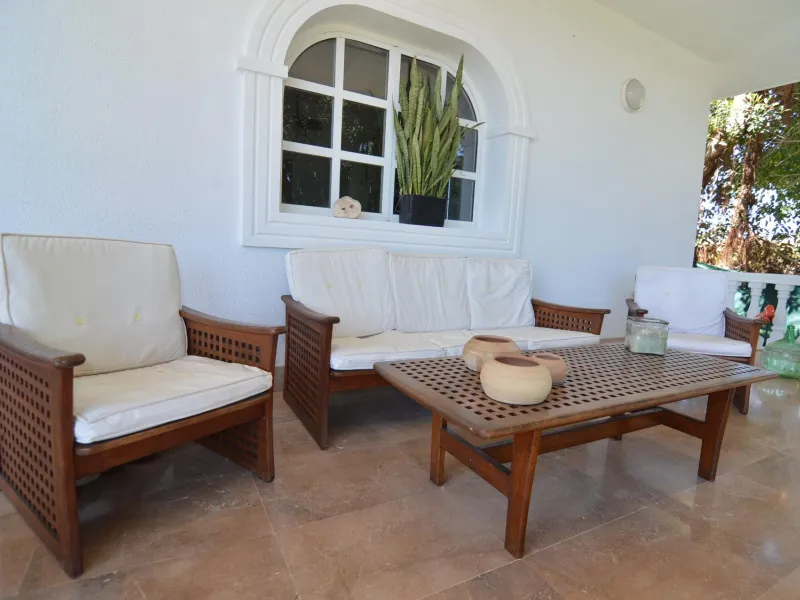 Spectacular renovated villa in urbanization Torreta Florida