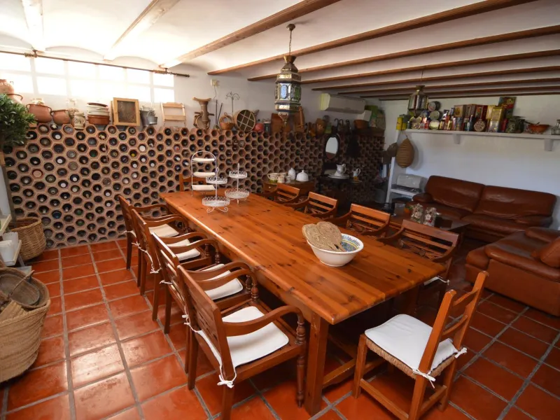 Spectacular renovated villa in urbanization Torreta Florida
