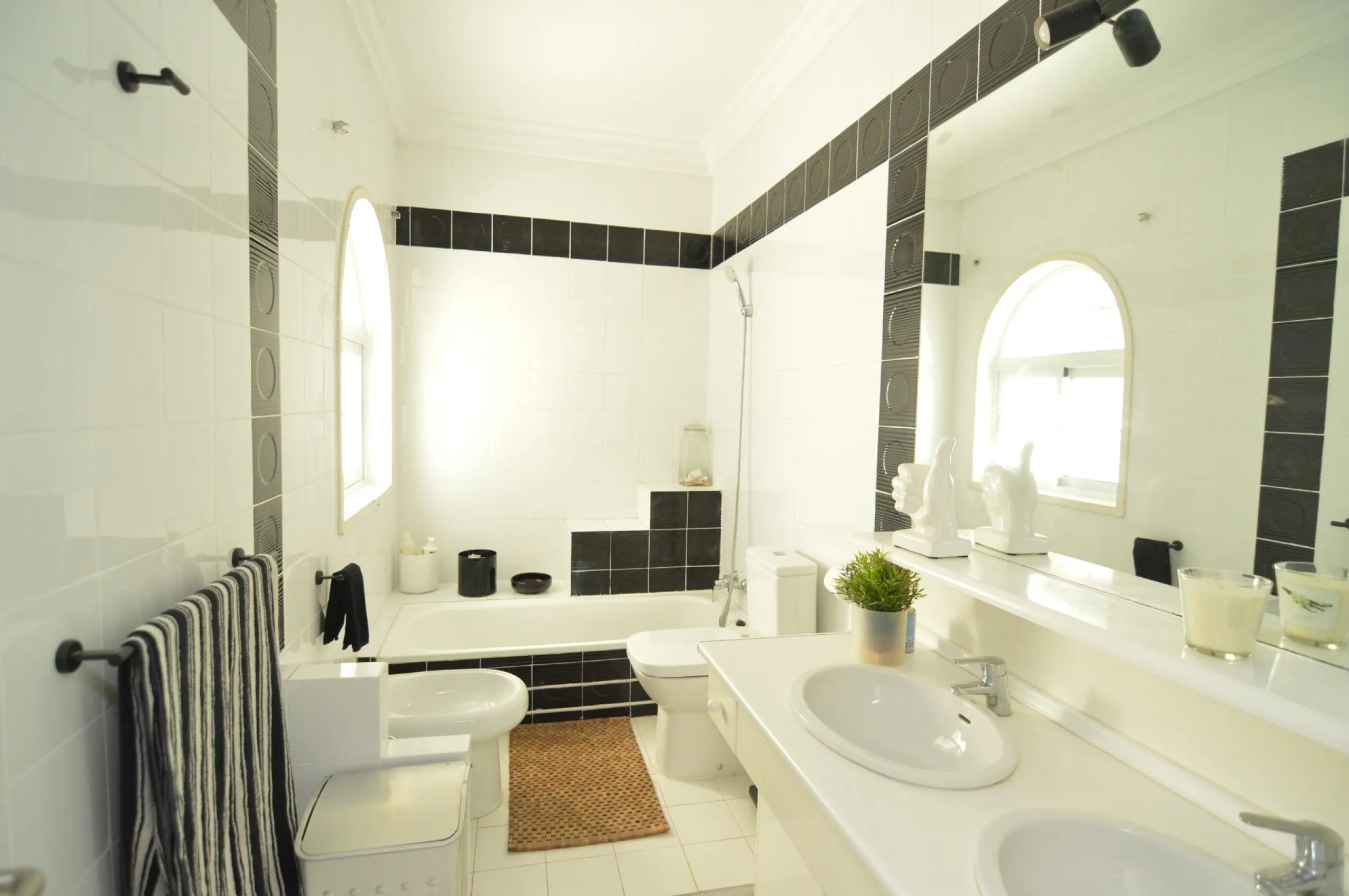 Spectacular renovated villa in urbanization Torreta Florida