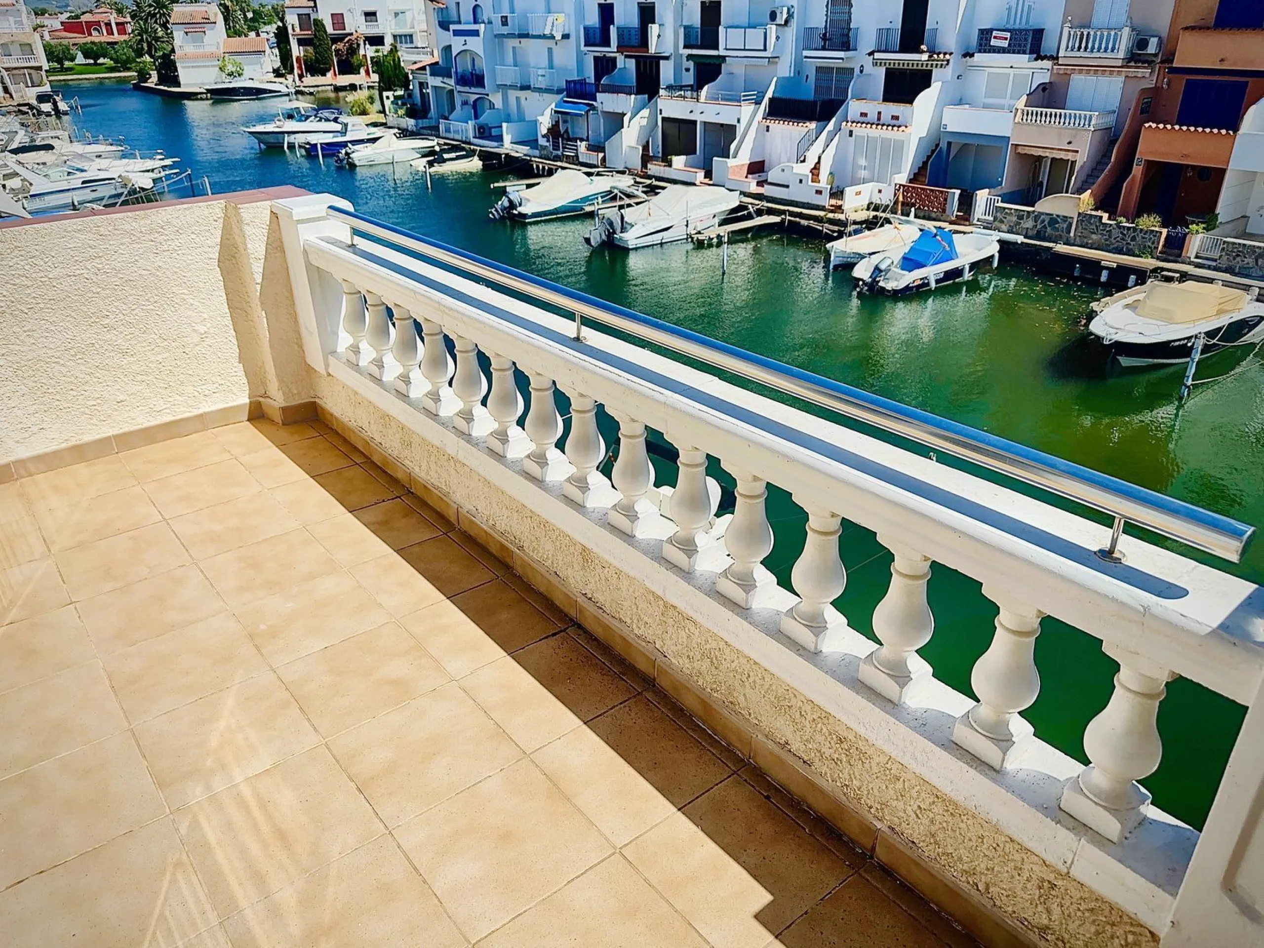 Waterfront Home with Private Mooring in Port Empúries – Exclusive Nautical Lifestyle Steps from the Beach