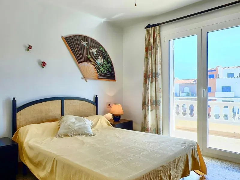 Waterfront Home with Private Mooring in Port Empúries – Exclusive Nautical Lifestyle Steps from the Beach