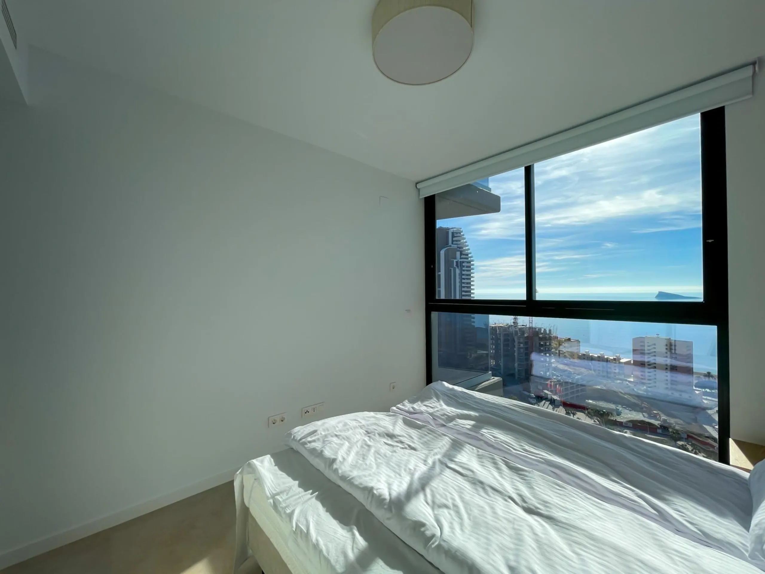 BRAND NEW DESIGN APARTMENT WITH SEA VIEWS ON PONIENTE BEACH, BENIDORM