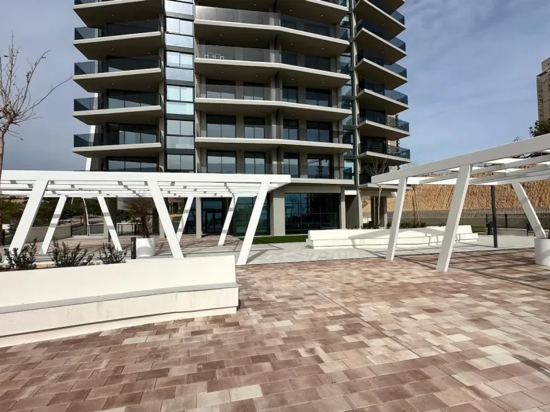 BRAND NEW DESIGN APARTMENT WITH SEA VIEWS ON PONIENTE BEACH, BENIDORM