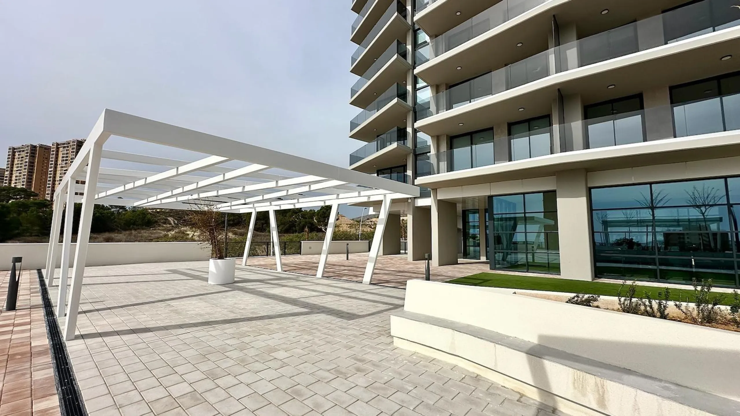 BRAND NEW DESIGN APARTMENT WITH SEA VIEWS ON PONIENTE BEACH, BENIDORM