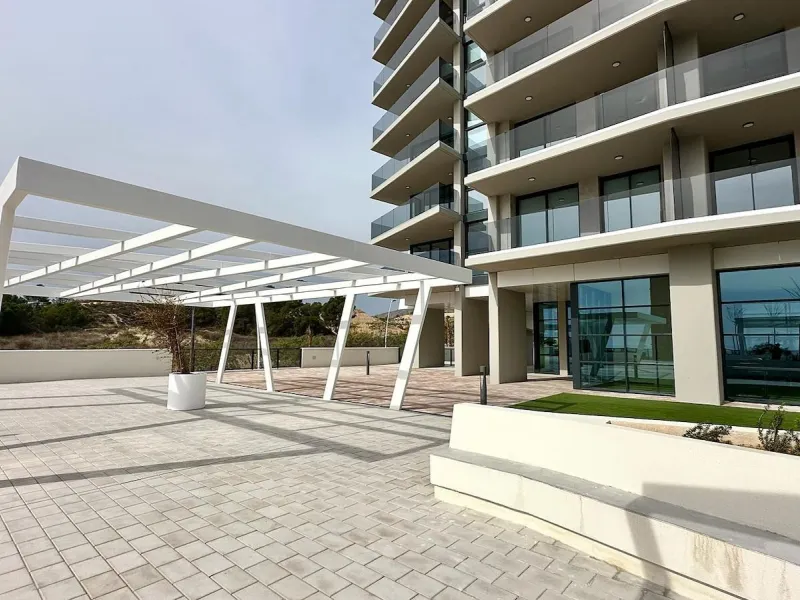 BRAND NEW DESIGN APARTMENT WITH SEA VIEWS ON PONIENTE BEACH, BENIDORM