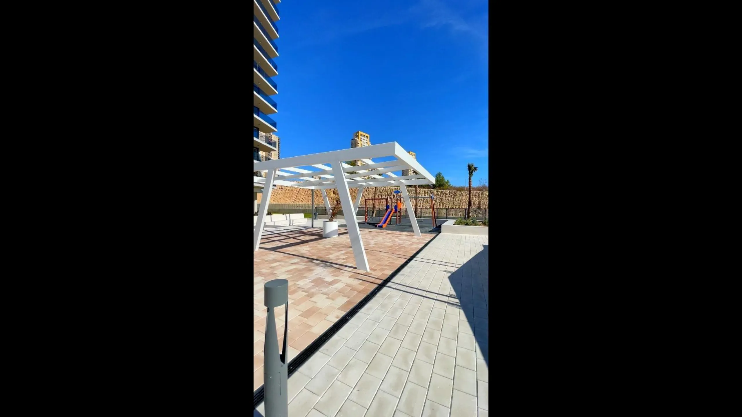 BRAND NEW DESIGN APARTMENT WITH SEA VIEWS ON PONIENTE BEACH, BENIDORM