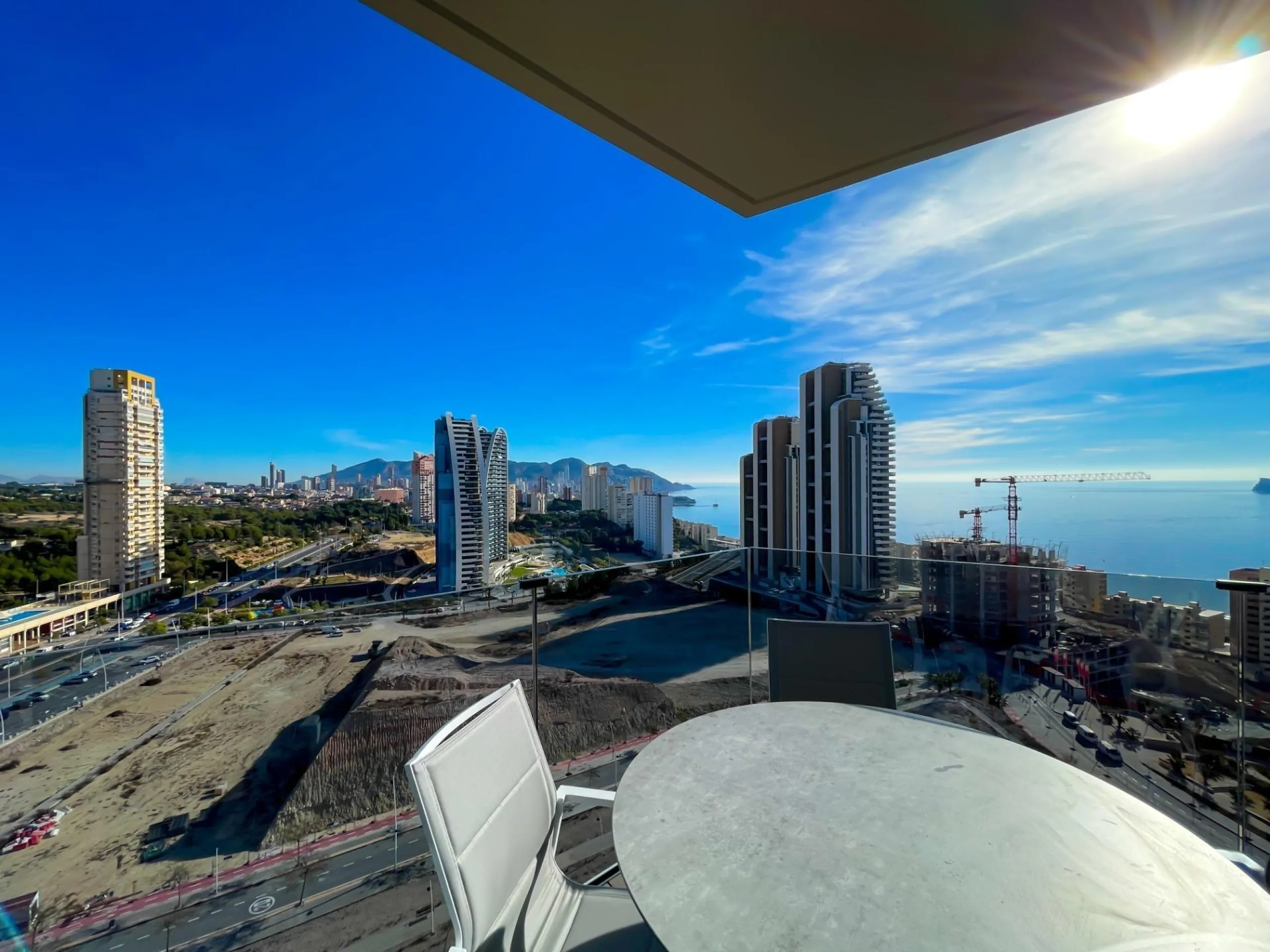 BRAND NEW DESIGN APARTMENT WITH SEA VIEWS ON PONIENTE BEACH, BENIDORM
