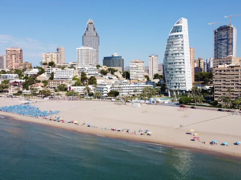 Last luxury apartments on the first line of Poniente beach