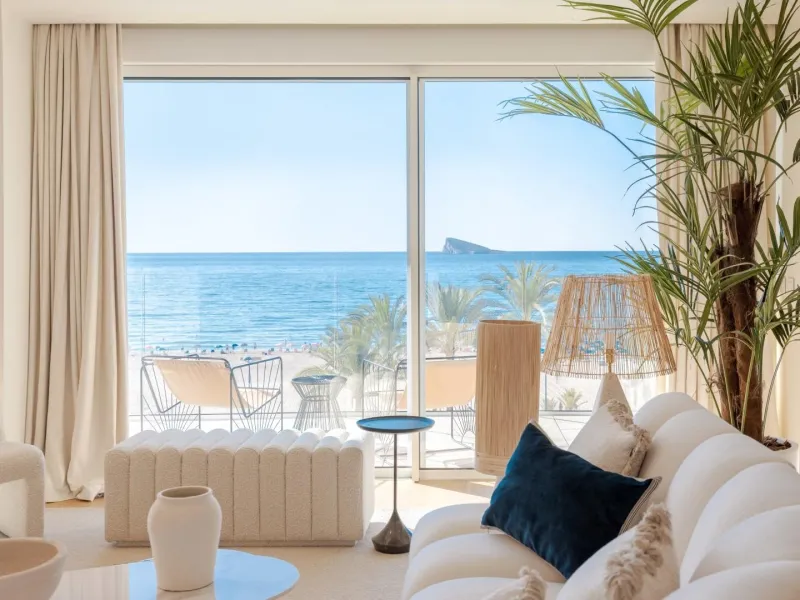 Últimos apartamentos de lujo en primera línea de la playa de Poniente