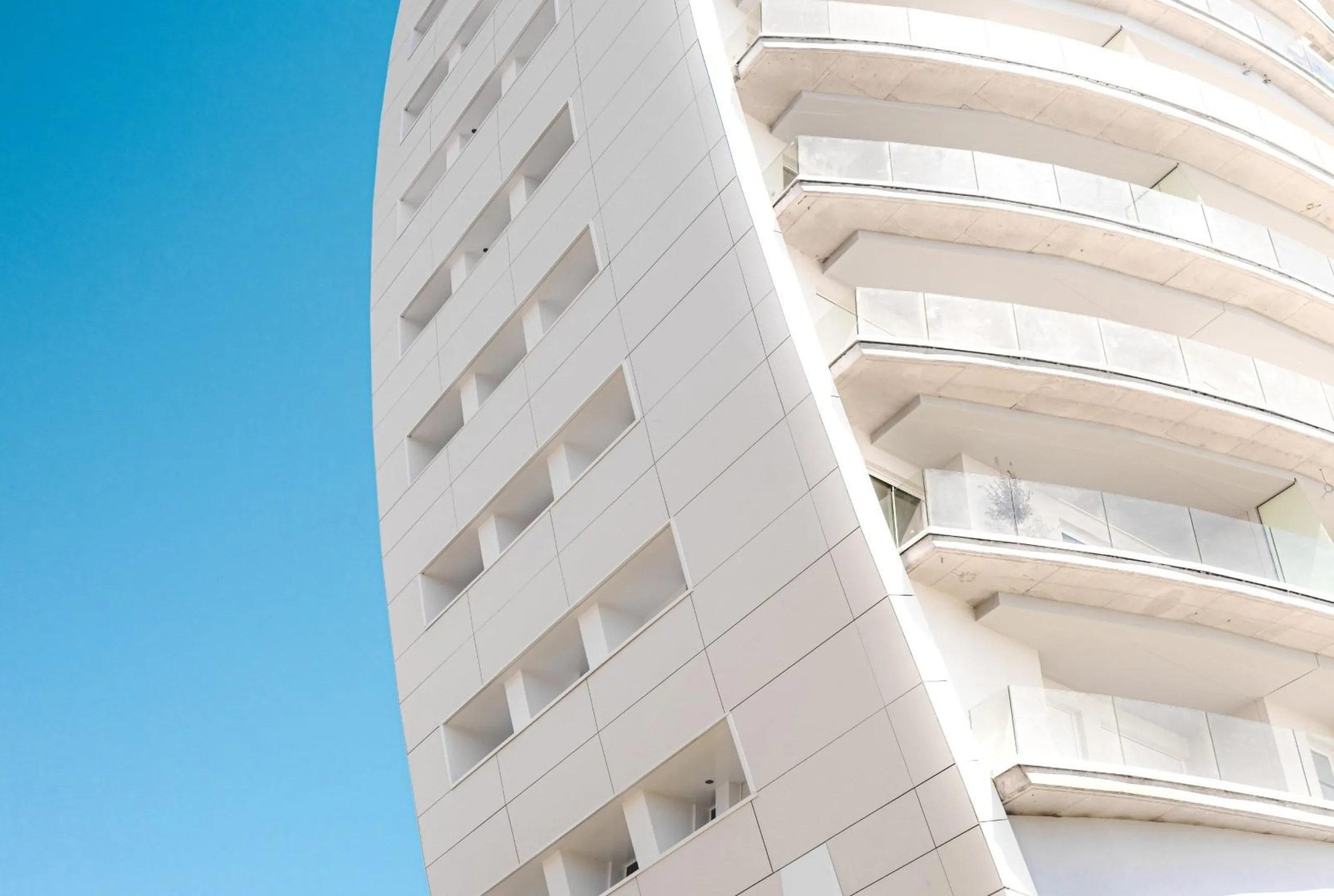 Últimos apartamentos de lujo en primera línea de la playa de Poniente