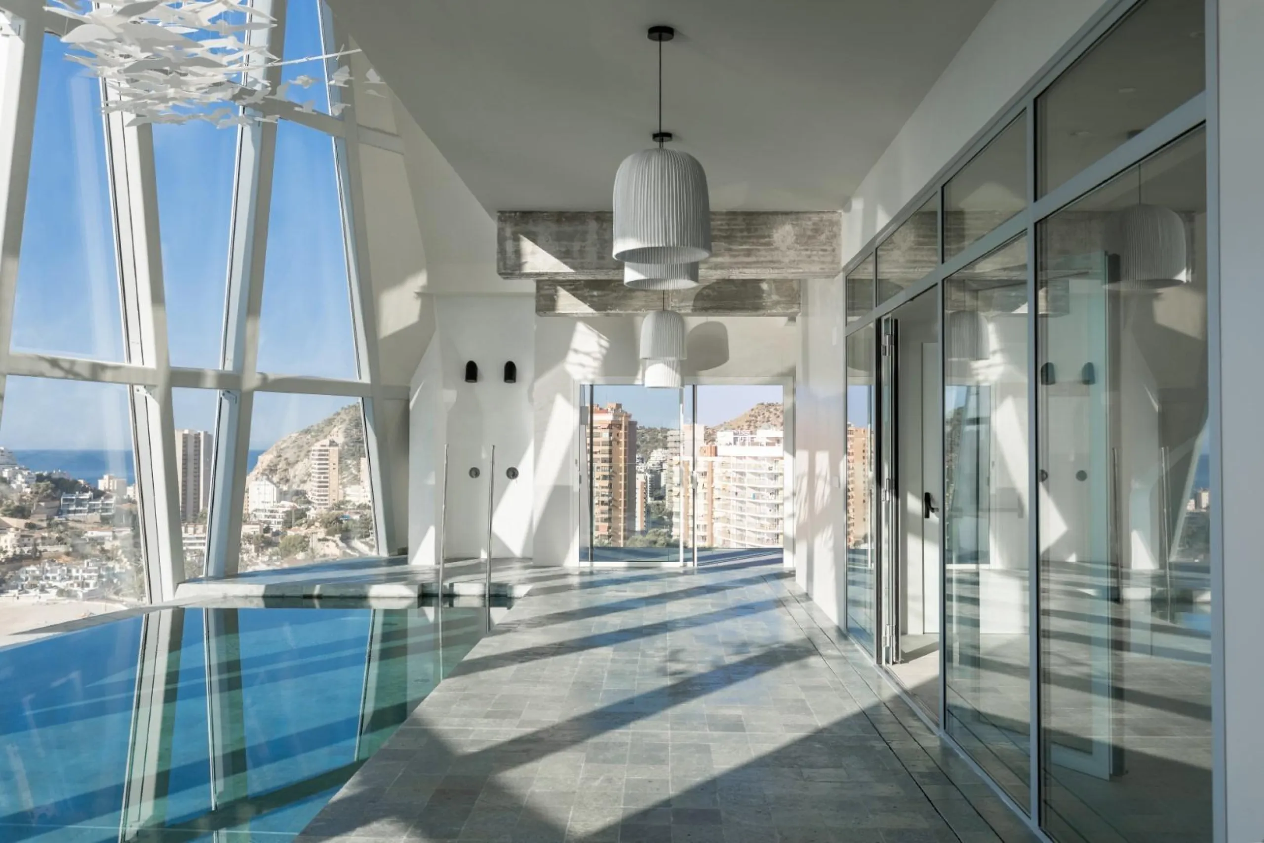 Últimos apartamentos de lujo en primera línea de la playa de Poniente
