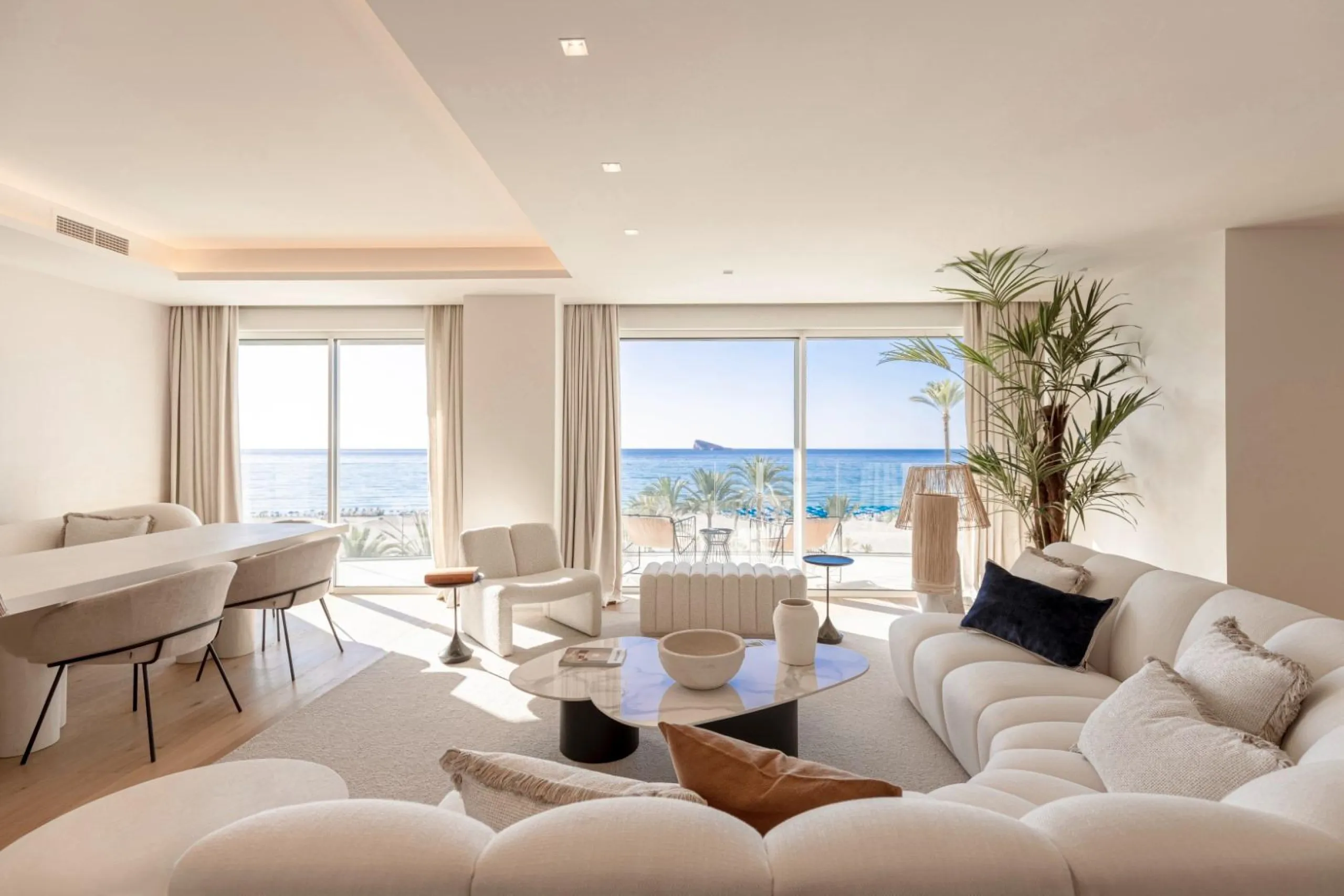 Últimos apartamentos de lujo en primera línea de la playa de Poniente