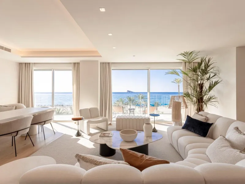 Últimos apartamentos de lujo en primera línea de la playa de Poniente