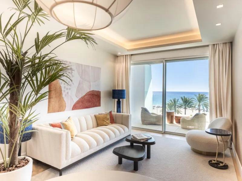 Últimos apartamentos de lujo en primera línea de la playa de Poniente