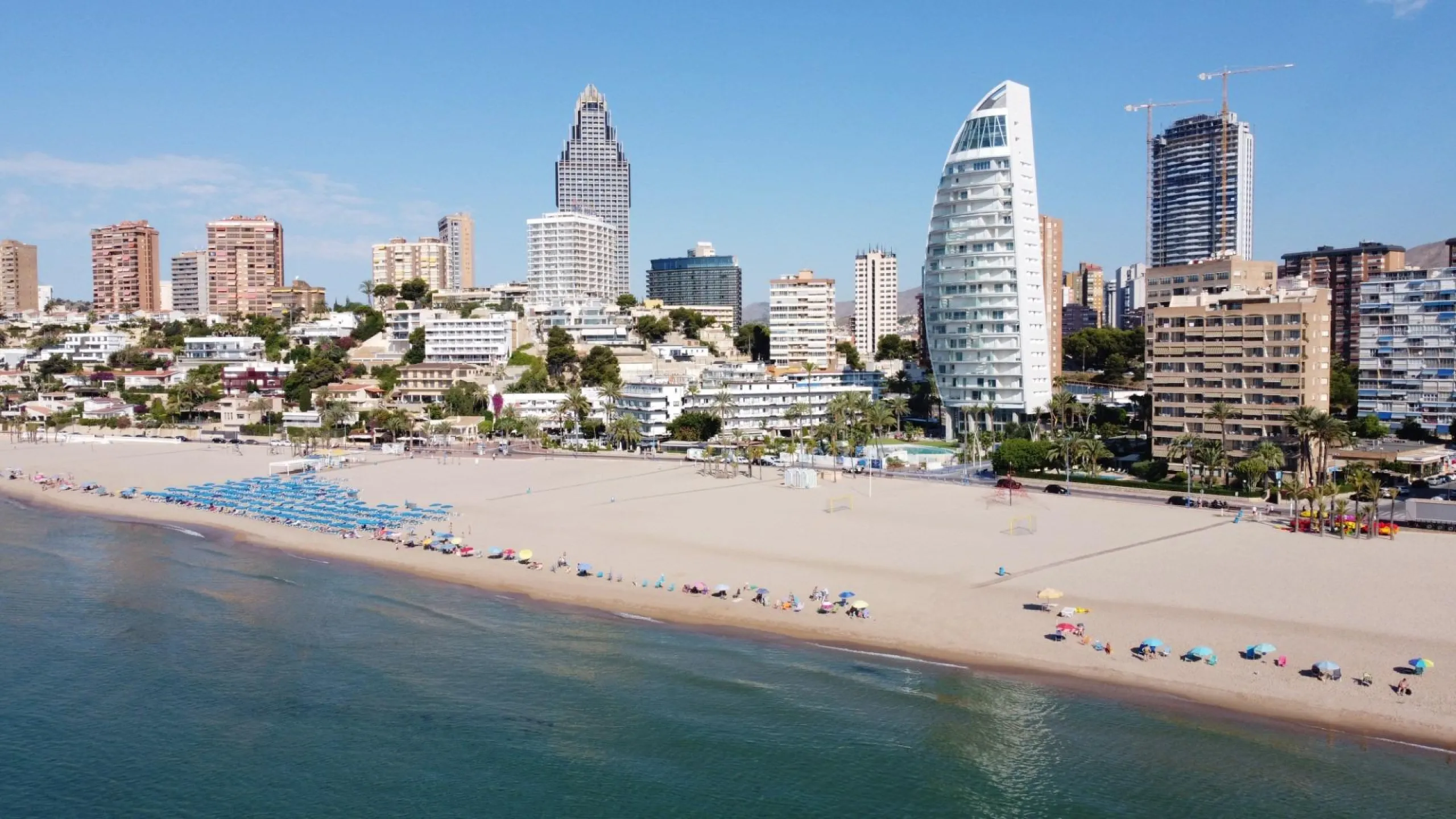 Last luxury apartments on the first line of Poniente beach