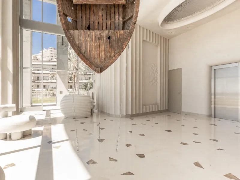 Last luxury apartments on the first line of Poniente beach