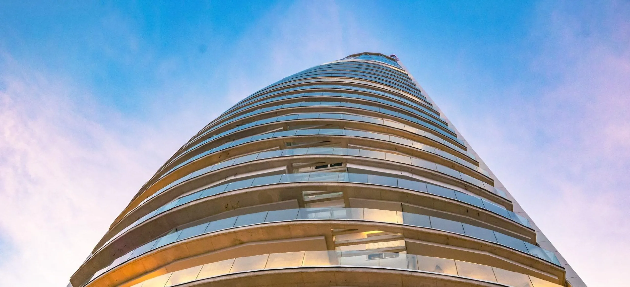 Last luxury apartments on the first line of Poniente beach