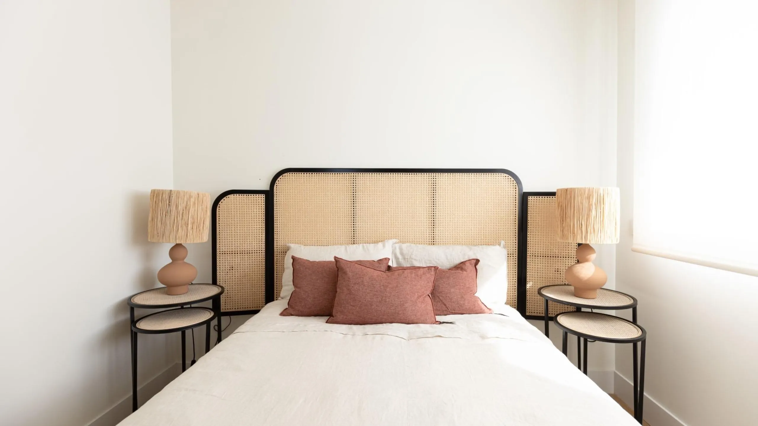 Last luxury apartments on the first line of Poniente beach