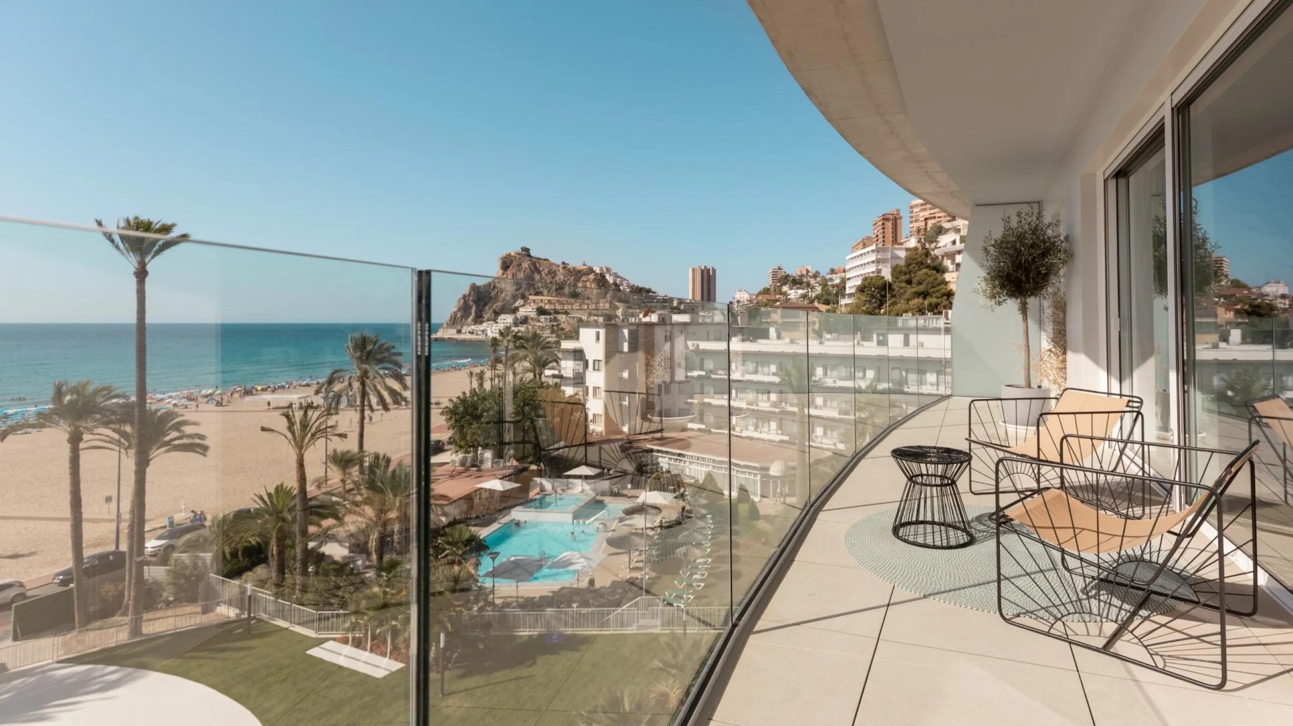 Last luxury apartments on the first line of Poniente beach