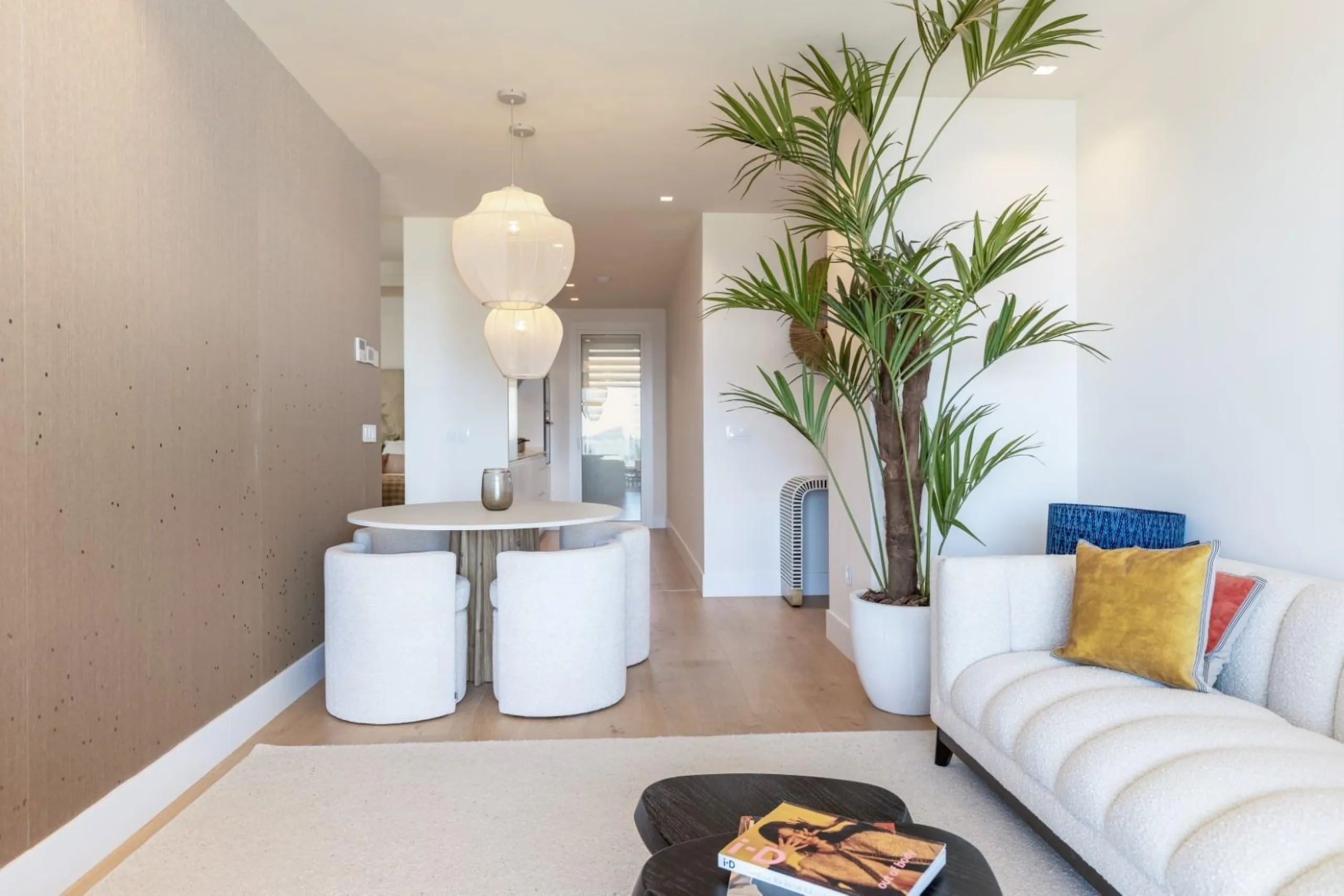 Last luxury apartments on the first line of Poniente beach
